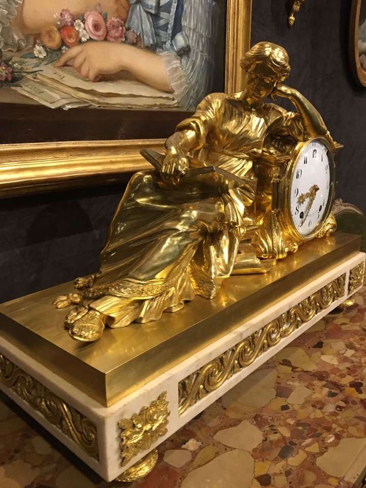 A Louis XVI mantel clock, Pendule a la Geoffrin